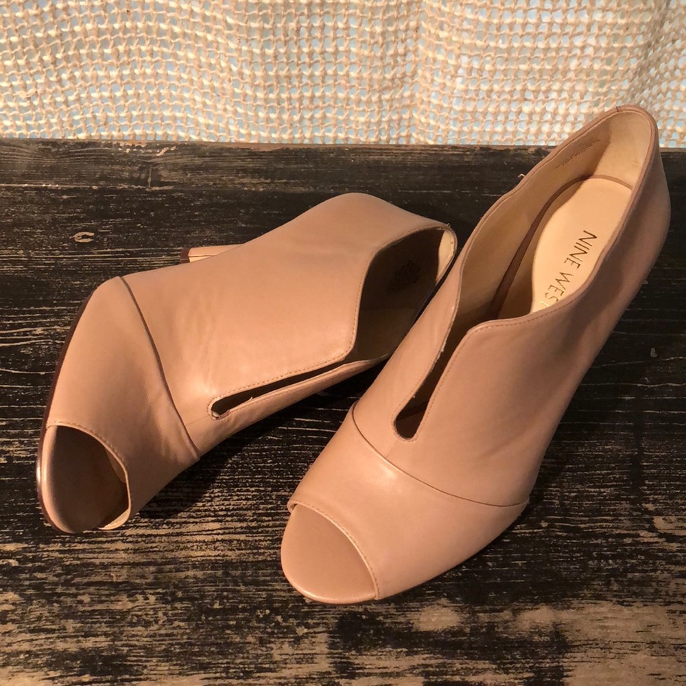 Nine West nude open toe stiletto heels